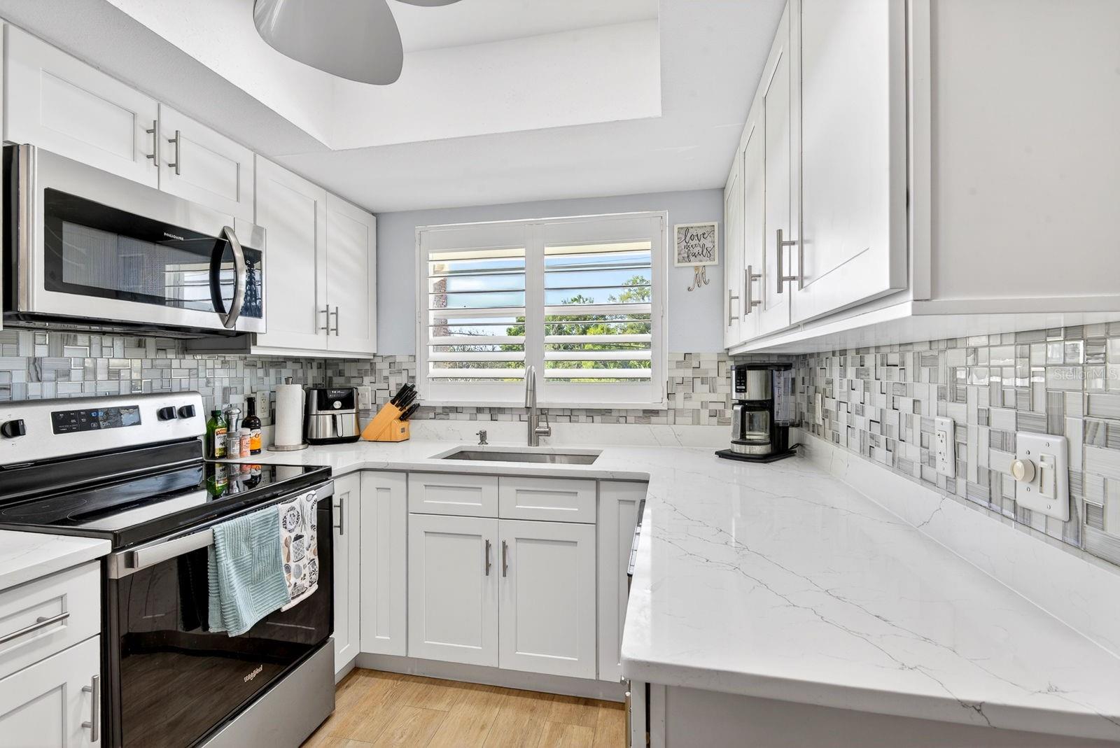 Image 6 of 36 For 5934 7th Avenue W 5934