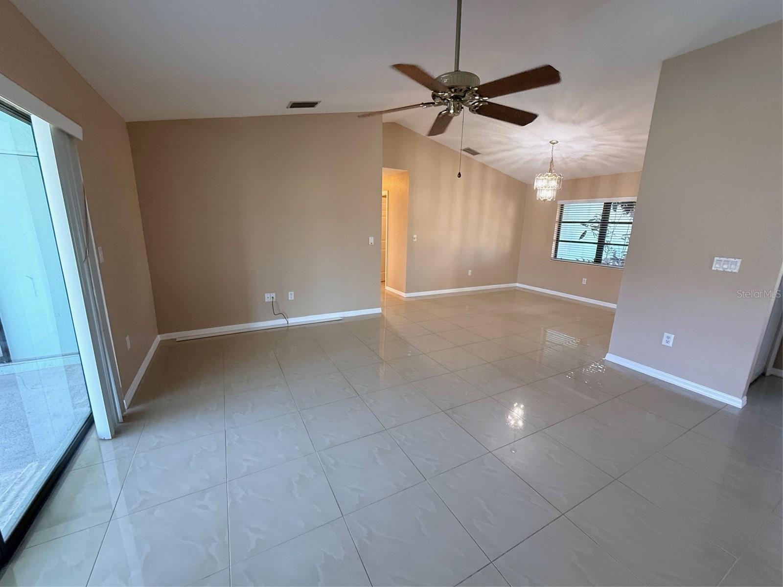 Image 11 of 18 For 17154 Galleon Terrace