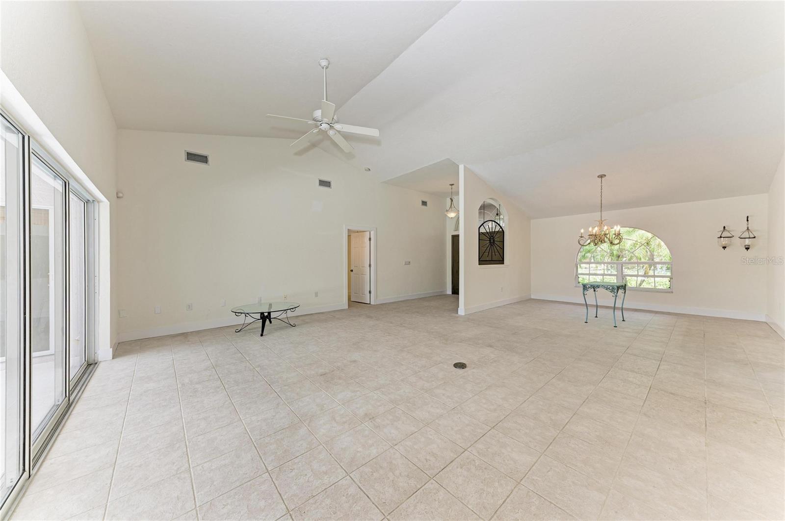 Image 13 of 60 For 11218 Rivers Bluff Circle