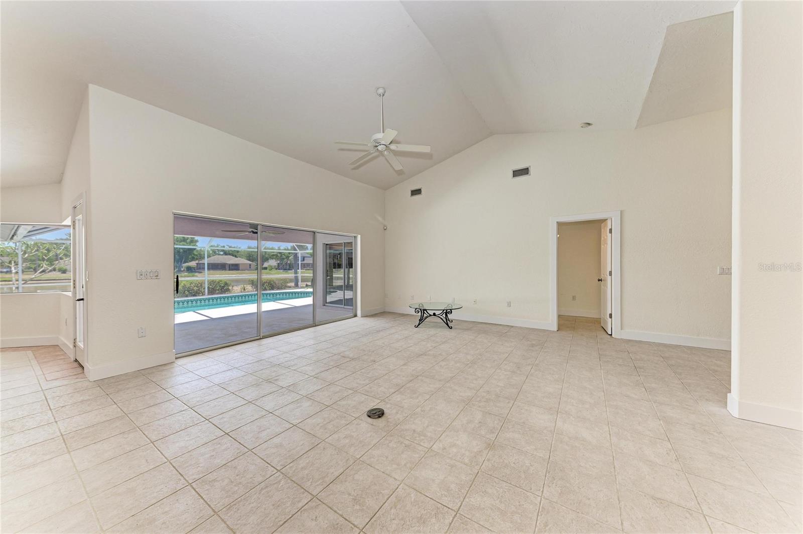Image 14 of 60 For 11218 Rivers Bluff Circle
