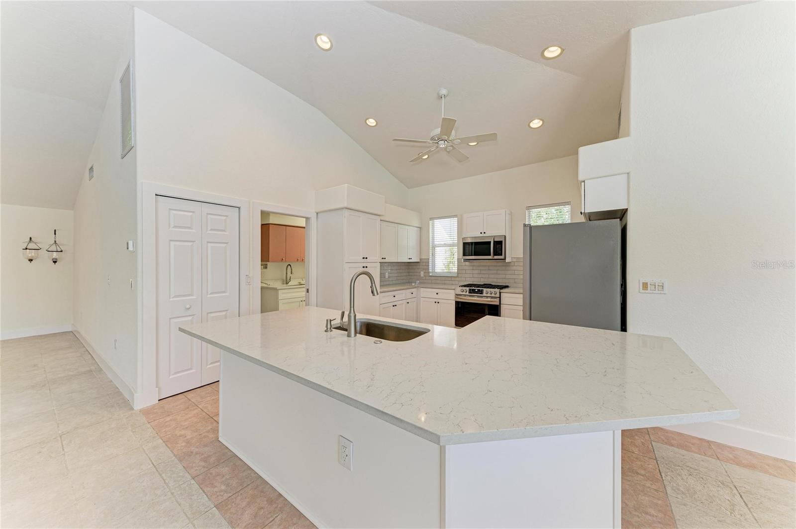 Image 16 of 60 For 11218 Rivers Bluff Circle