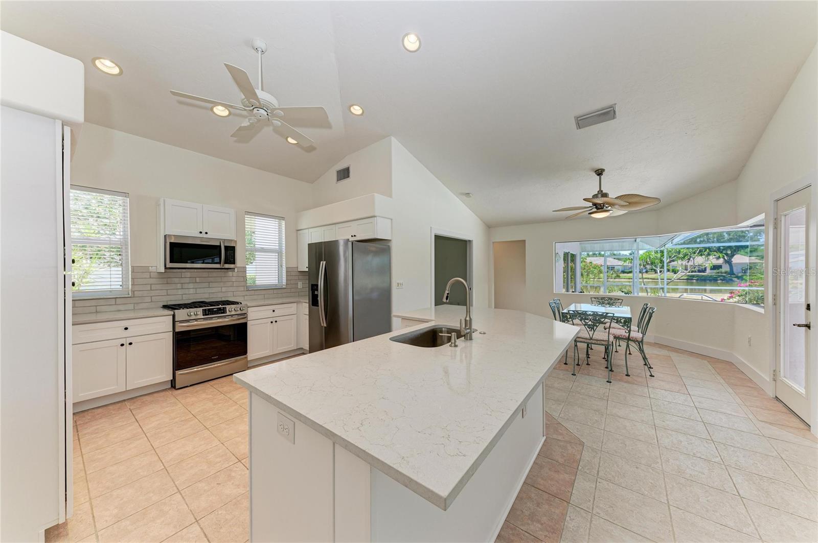 Image 18 of 60 For 11218 Rivers Bluff Circle