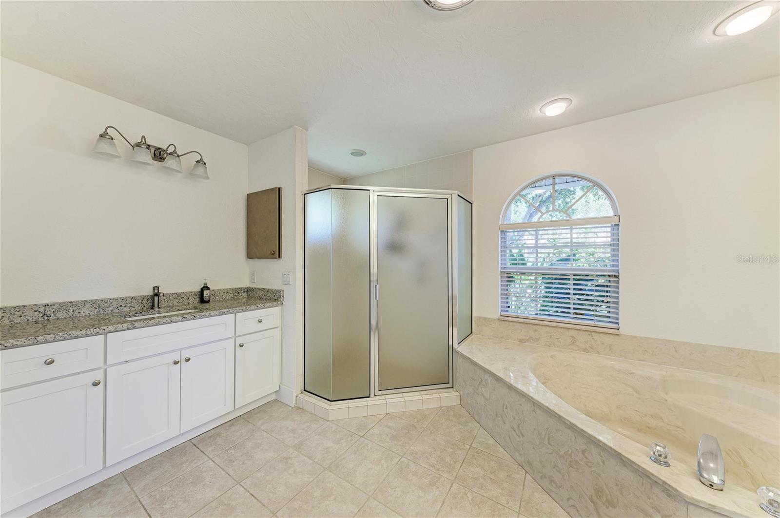 Image 32 of 60 For 11218 Rivers Bluff Circle