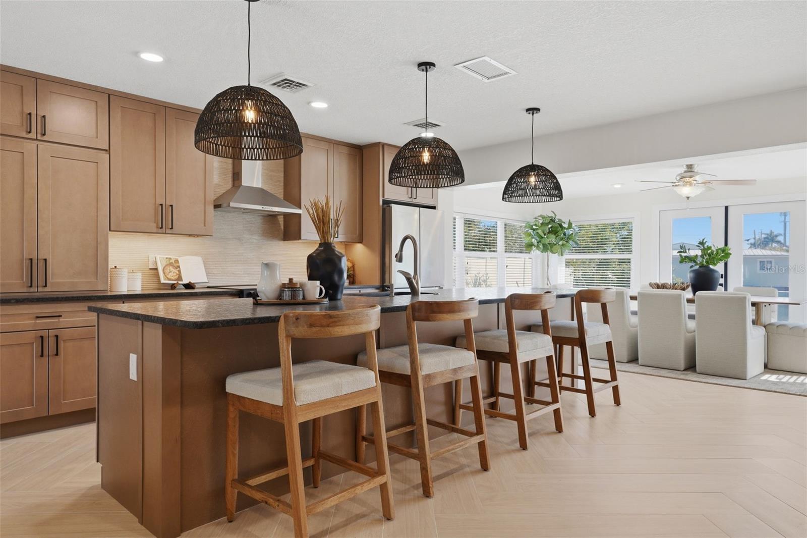 Image 15 of 61 For 501 65th Street