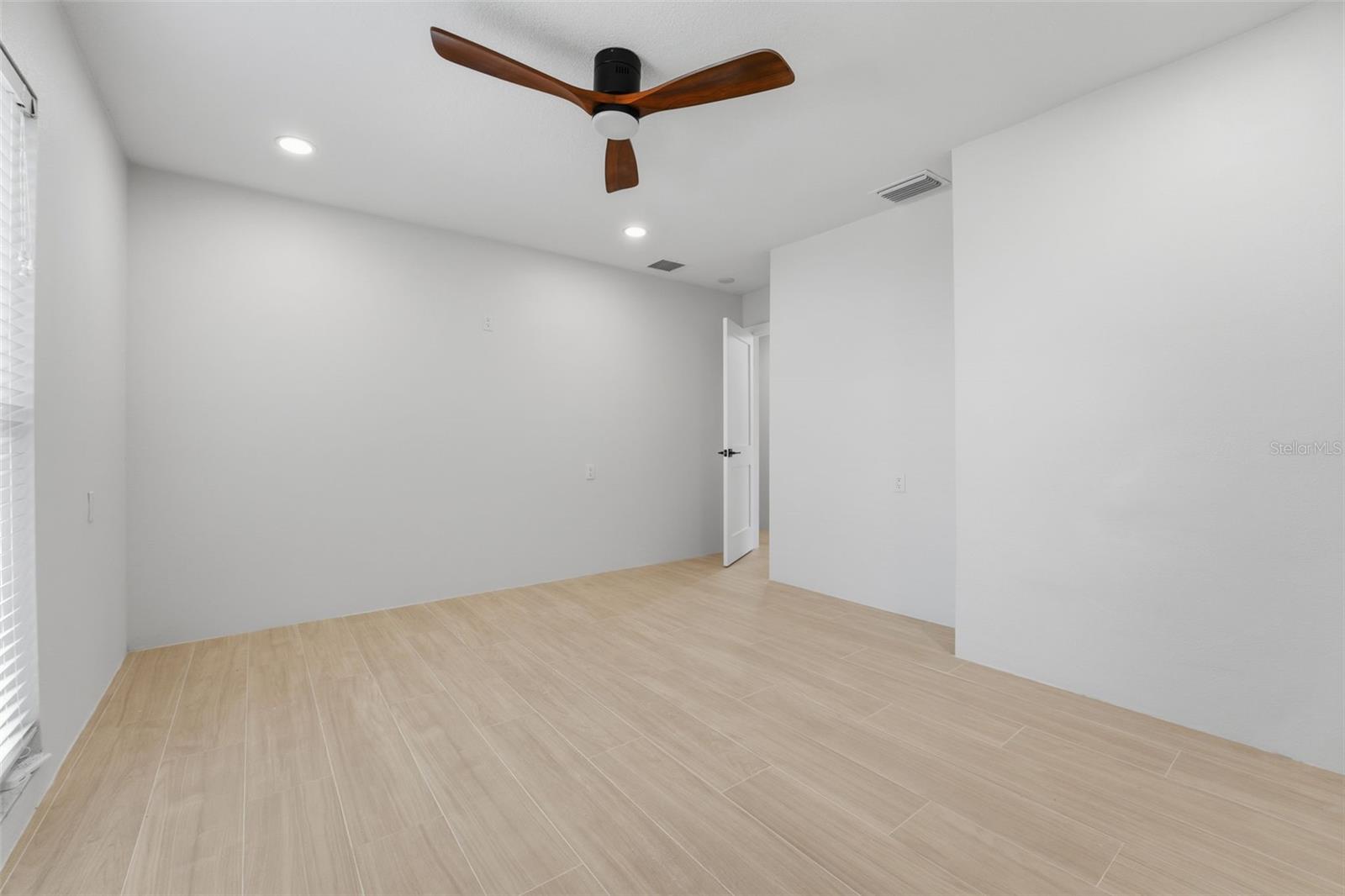 Image 41 of 61 For 501 65th Street
