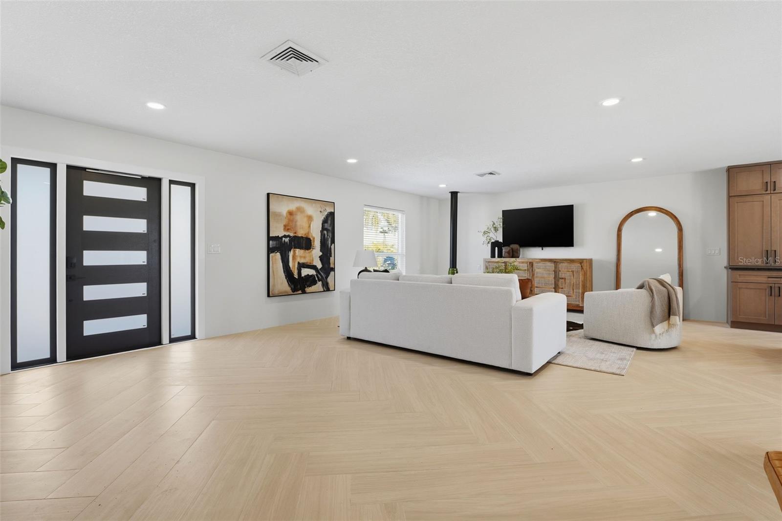 Image 9 of 61 For 501 65th Street