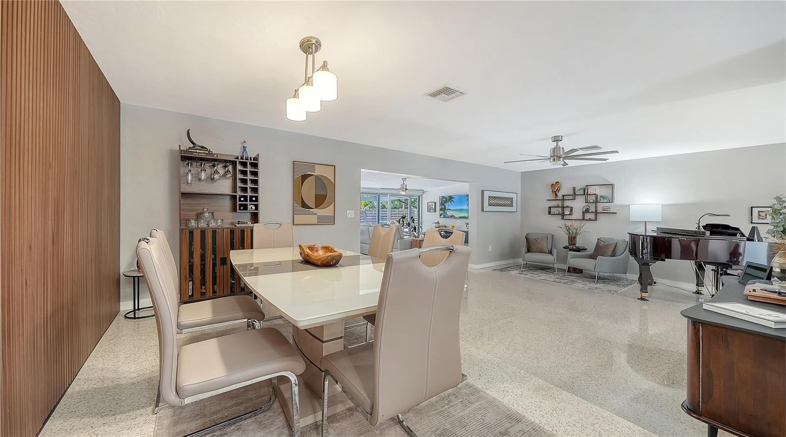 Image 11 of 57 For 2614 Croton Avenue