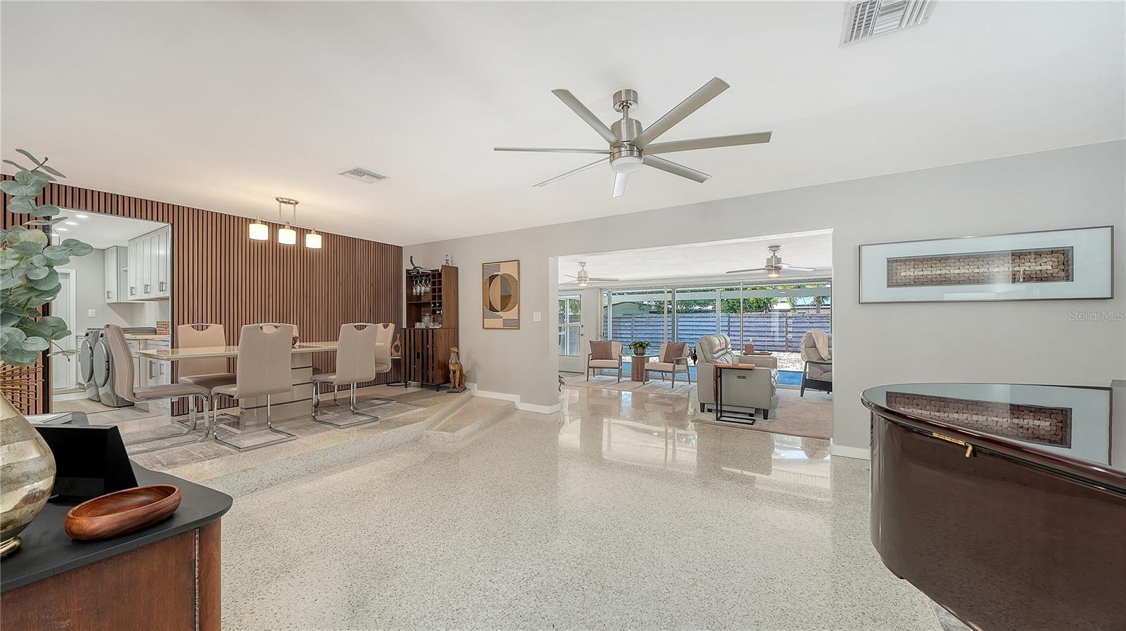 Image 13 of 57 For 2614 Croton Avenue