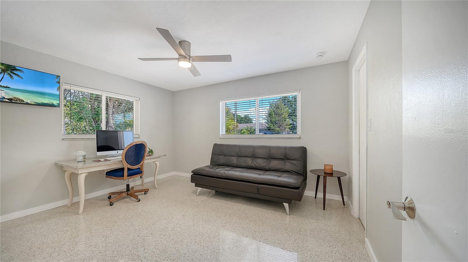 Image 34 of 57 For 2614 Croton Avenue