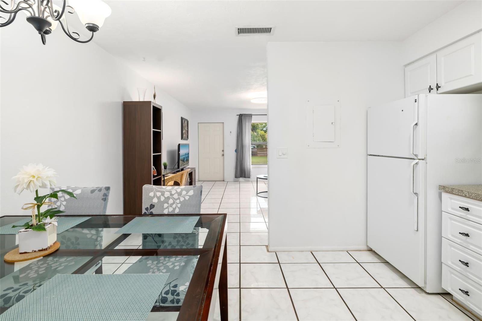 Image 10 of 62 For 4001 Groveland Avenue