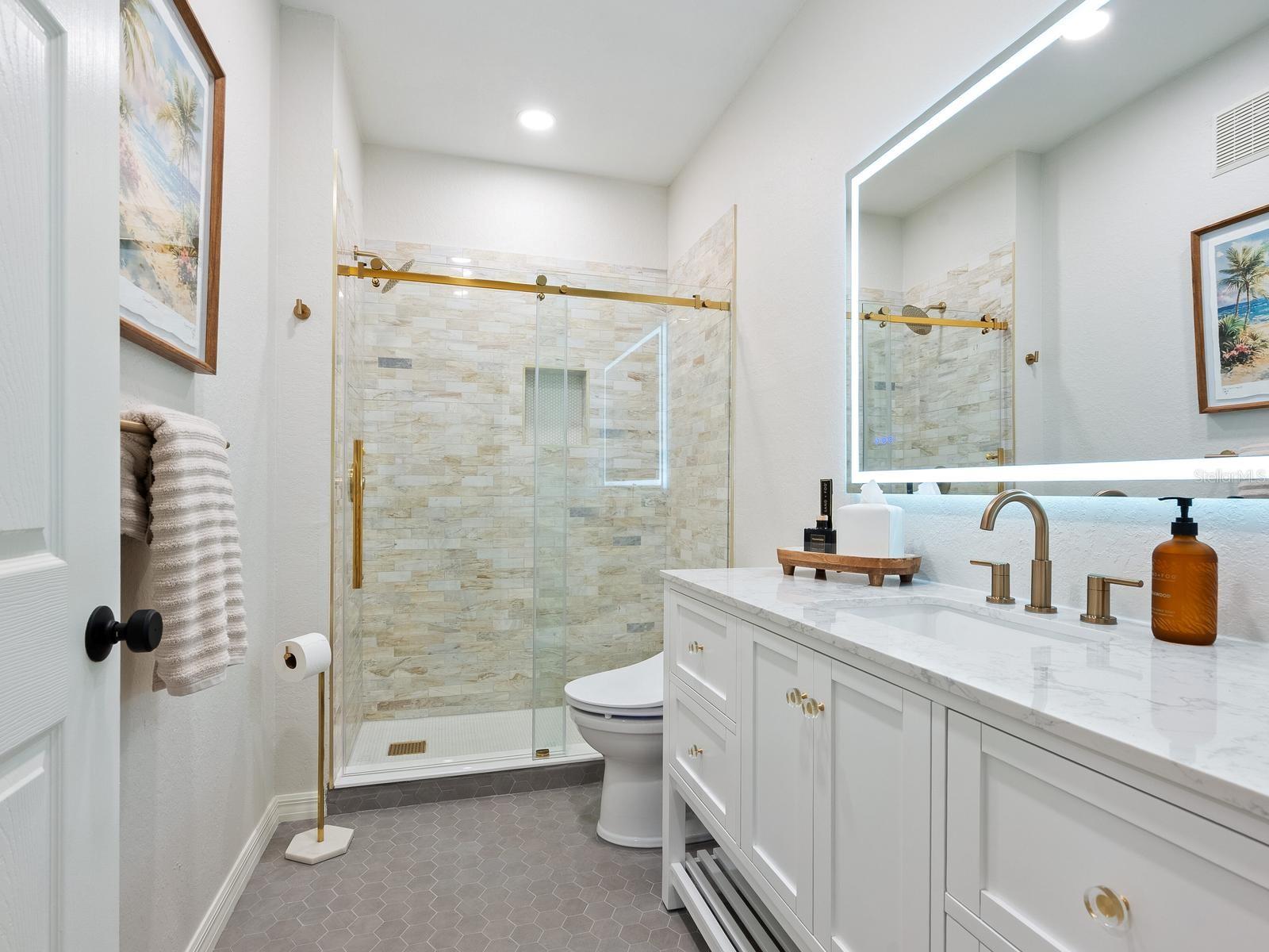 Image 17 of 27 For 5168 Northridge Road 102
