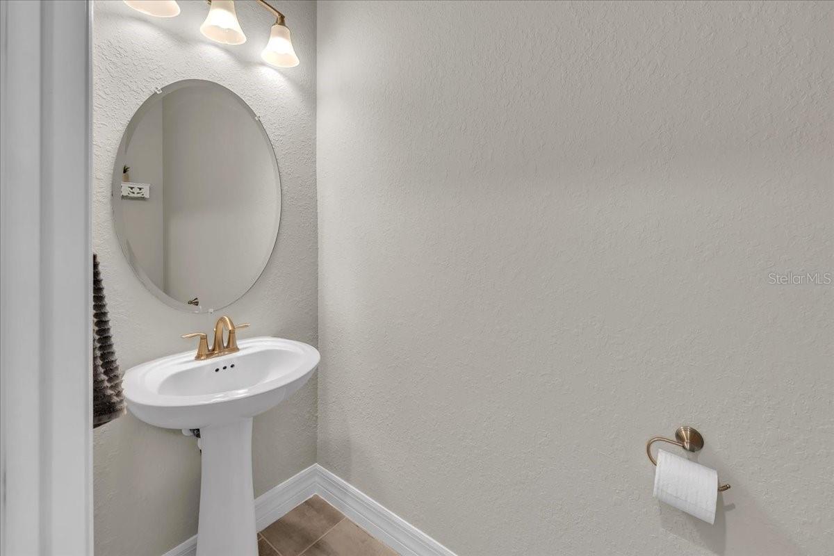 Image 16 of 73 For 2905 Starwood Court