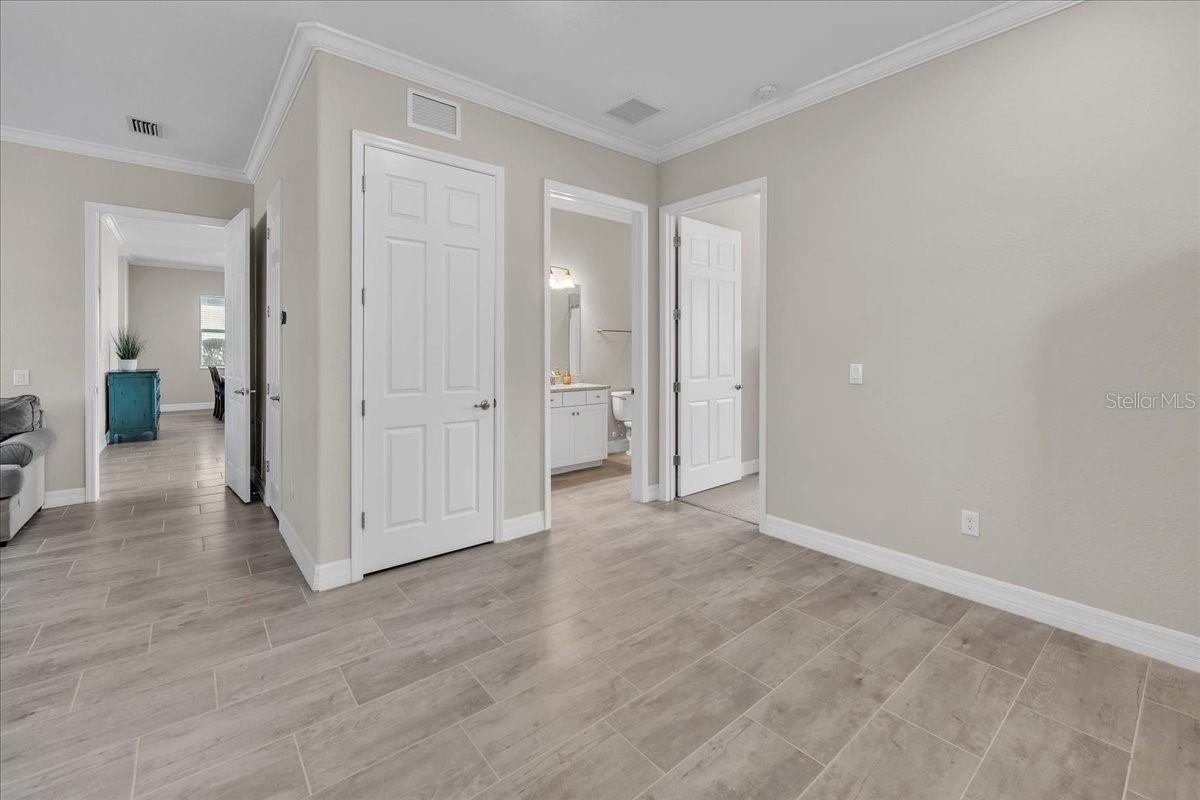 Image 23 of 73 For 2905 Starwood Court