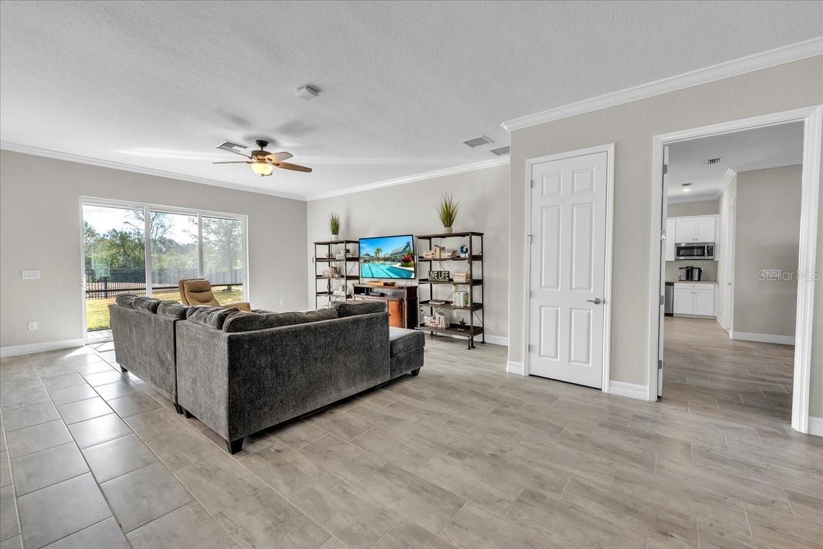 Image 3 of 73 For 2905 Starwood Court