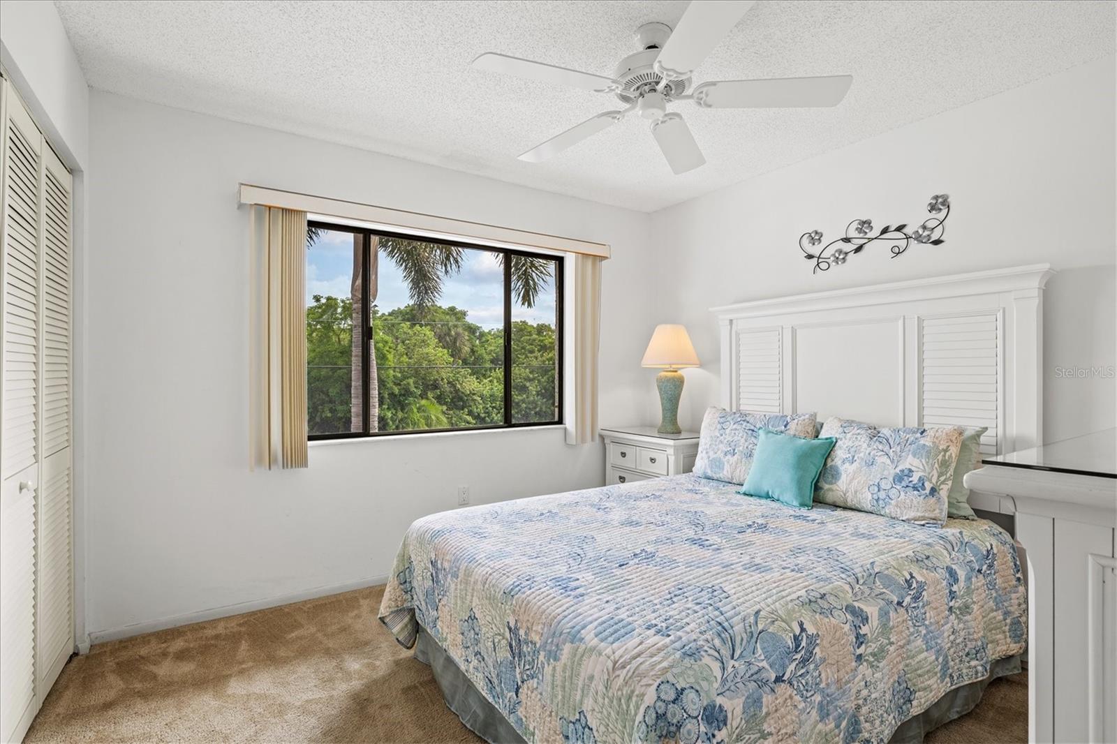 Image 30 of 100 For 1654 Stickney Point Road 54-201