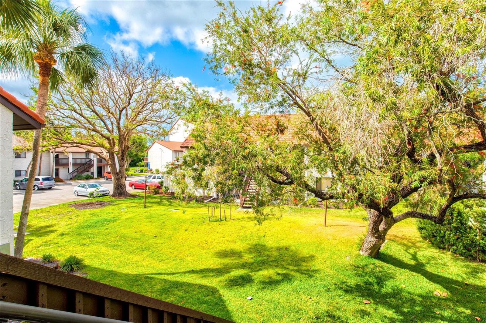 Image 37 of 100 For 1654 Stickney Point Road 54-201