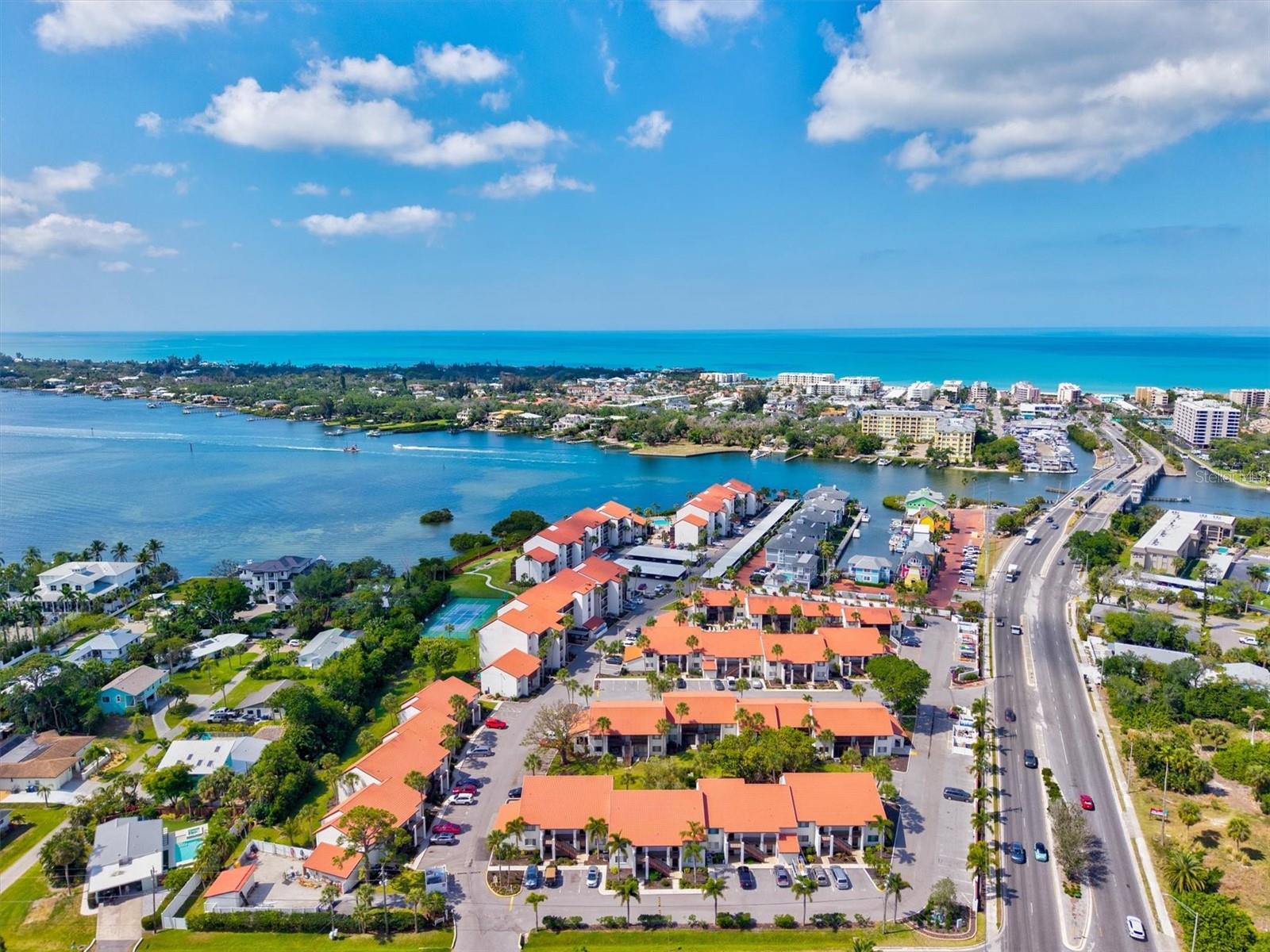 Image 56 of 100 For 1654 Stickney Point Road 54-201