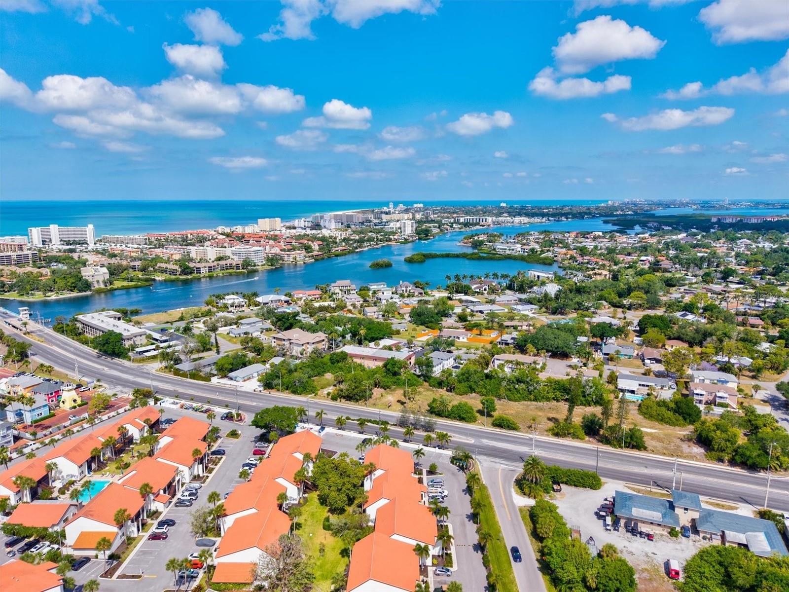 Image 60 of 100 For 1654 Stickney Point Road 54-201