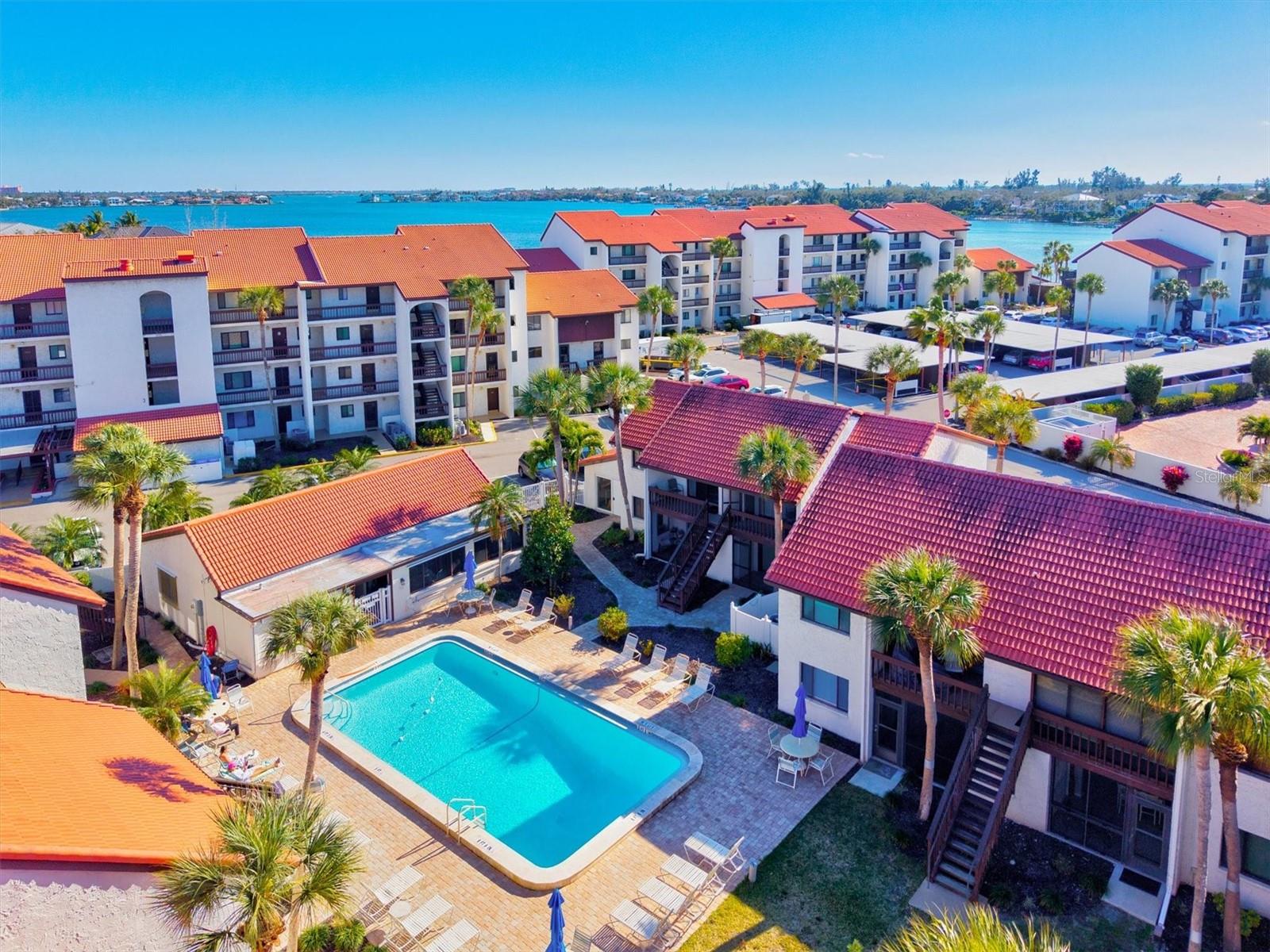 Image 65 of 100 For 1654 Stickney Point Road 54-201