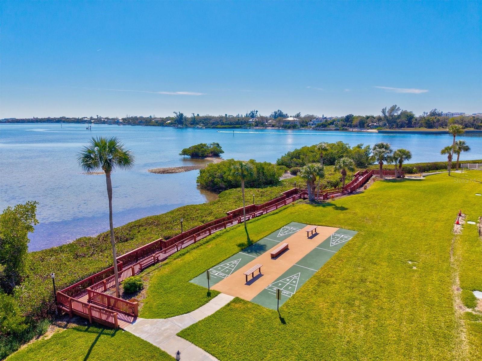 Image 76 of 100 For 1654 Stickney Point Road 54-201