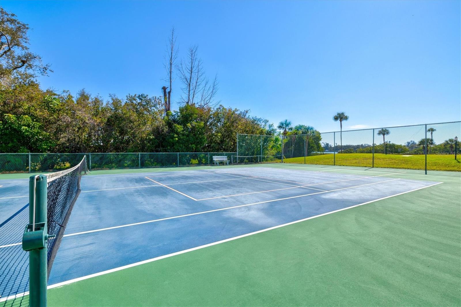 Image 86 of 100 For 1654 Stickney Point Road 54-201