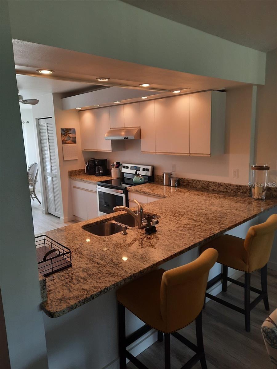 Image 10 of 34 For 5709 Avista Drive 4108