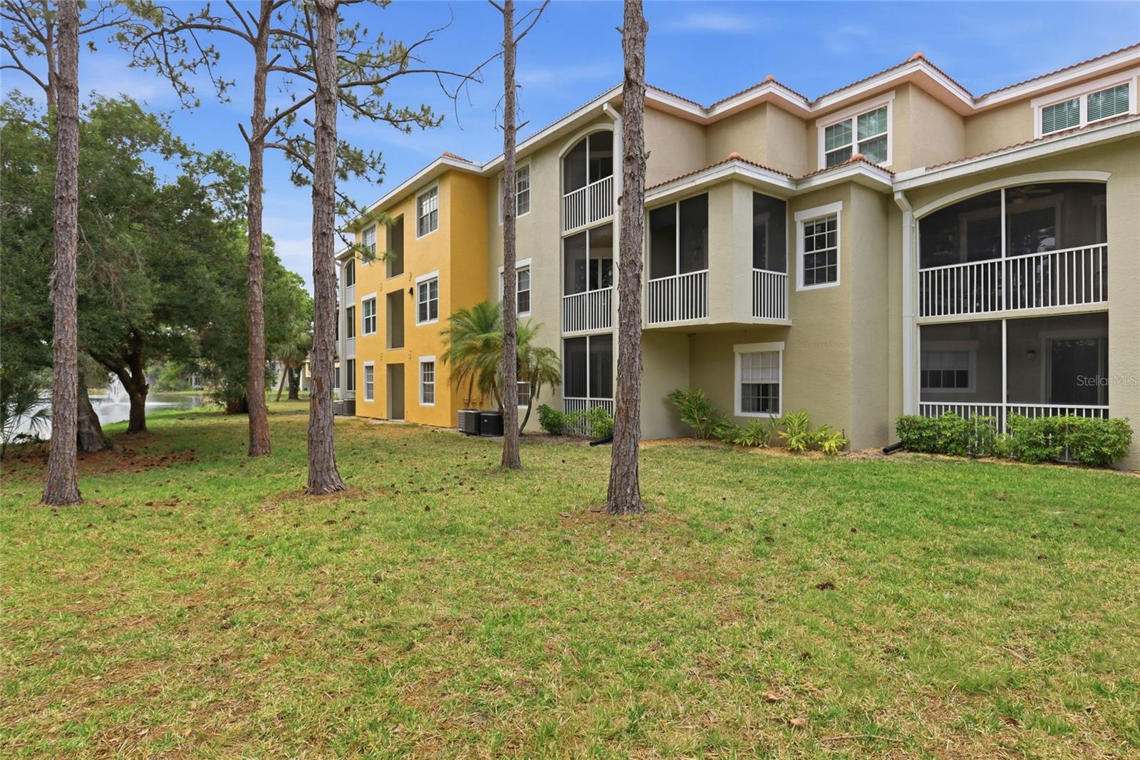 Image 21 of 47 For 5600 Bentgrass Drive 8-107