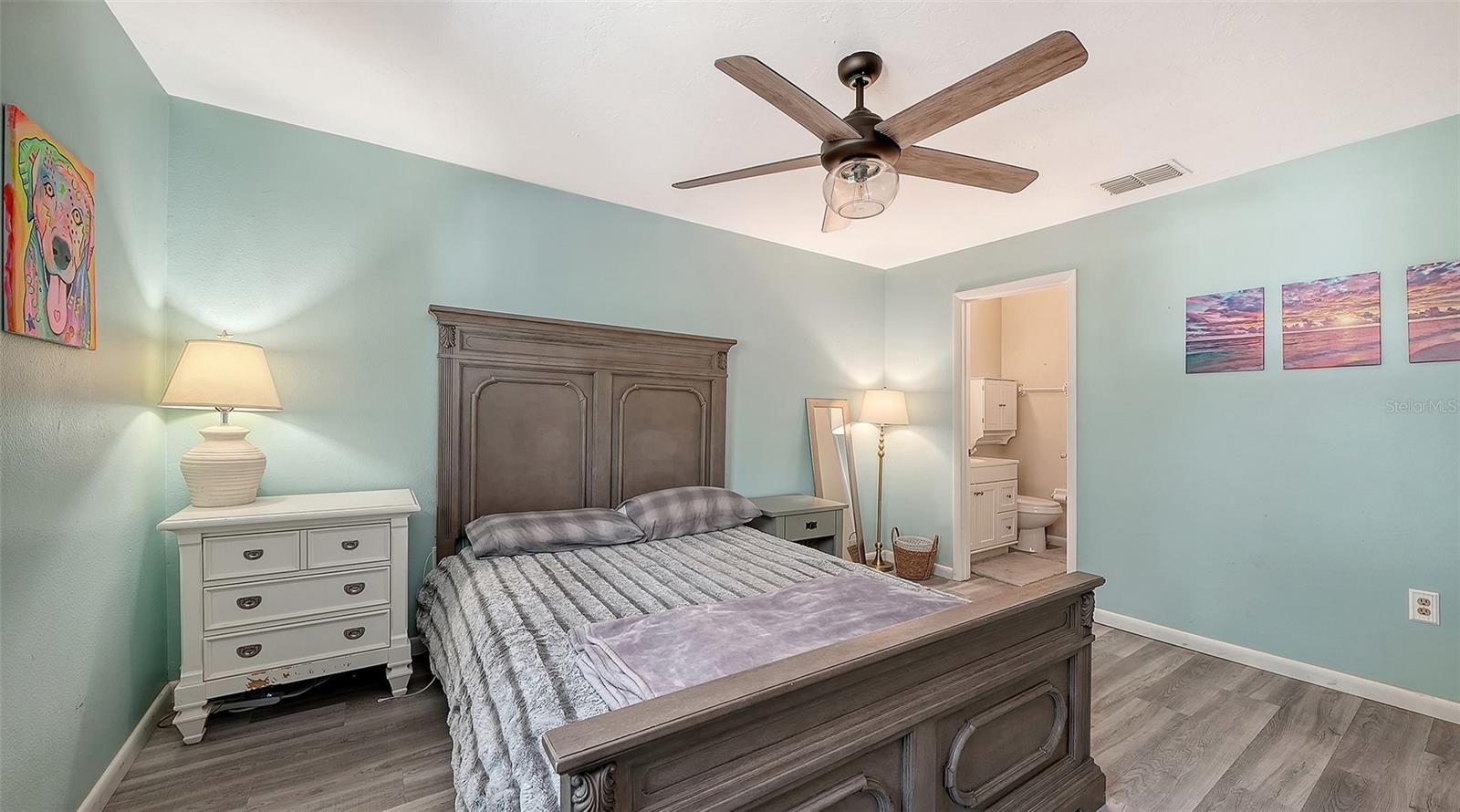 Image 16 of 53 For 6921 Holmes Boulevard