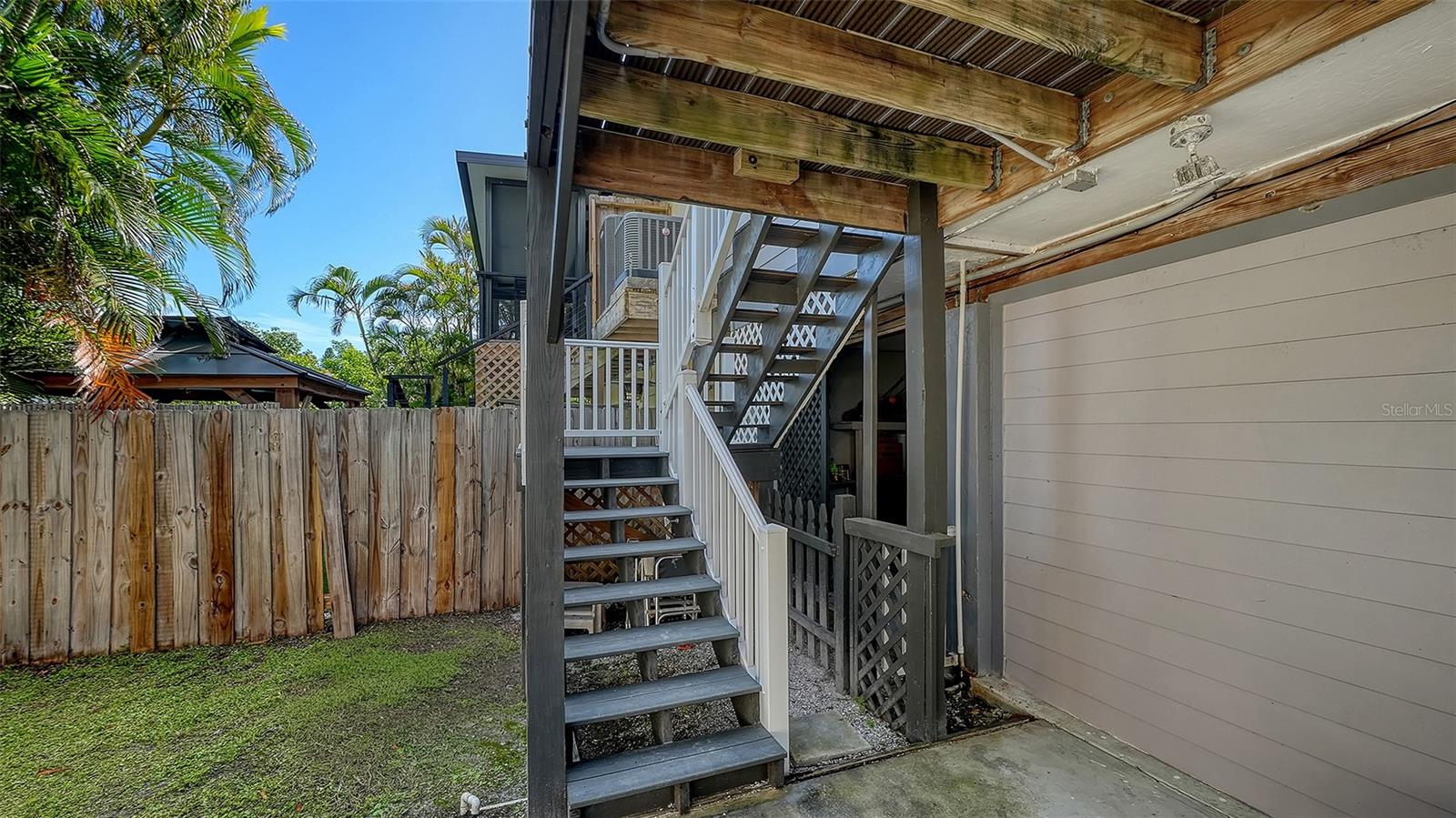 Image 25 of 53 For 6921 Holmes Boulevard