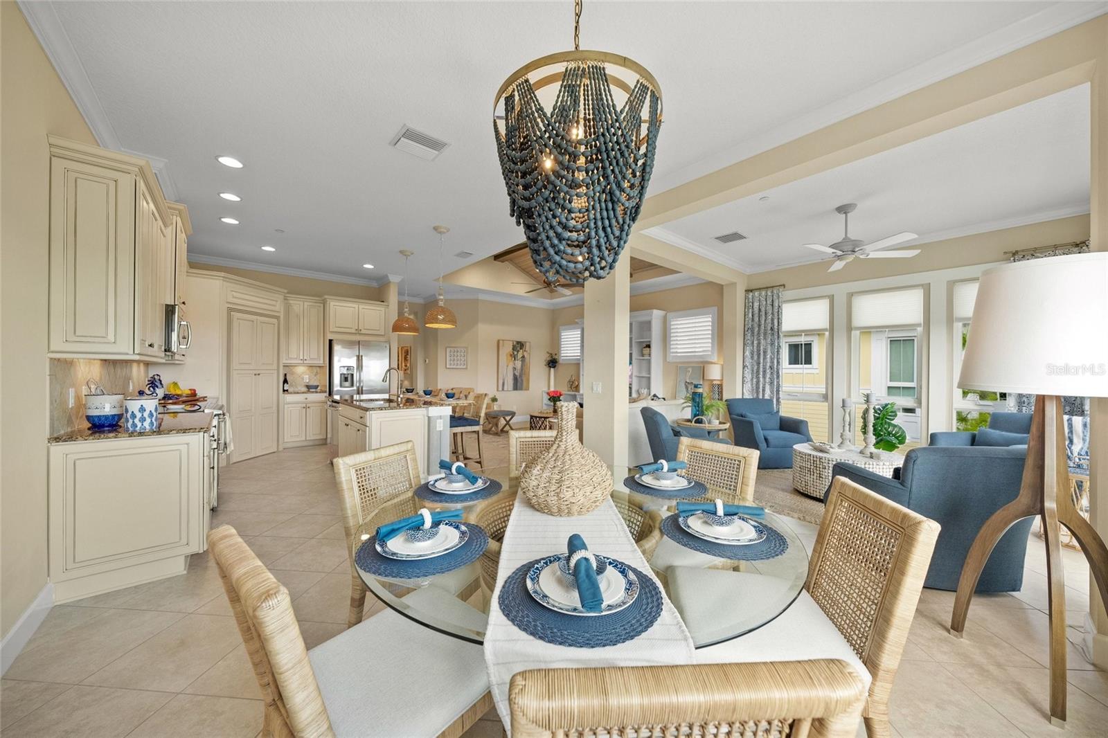 Image 11 of 59 For 229 Sapphire Lake Drive 201