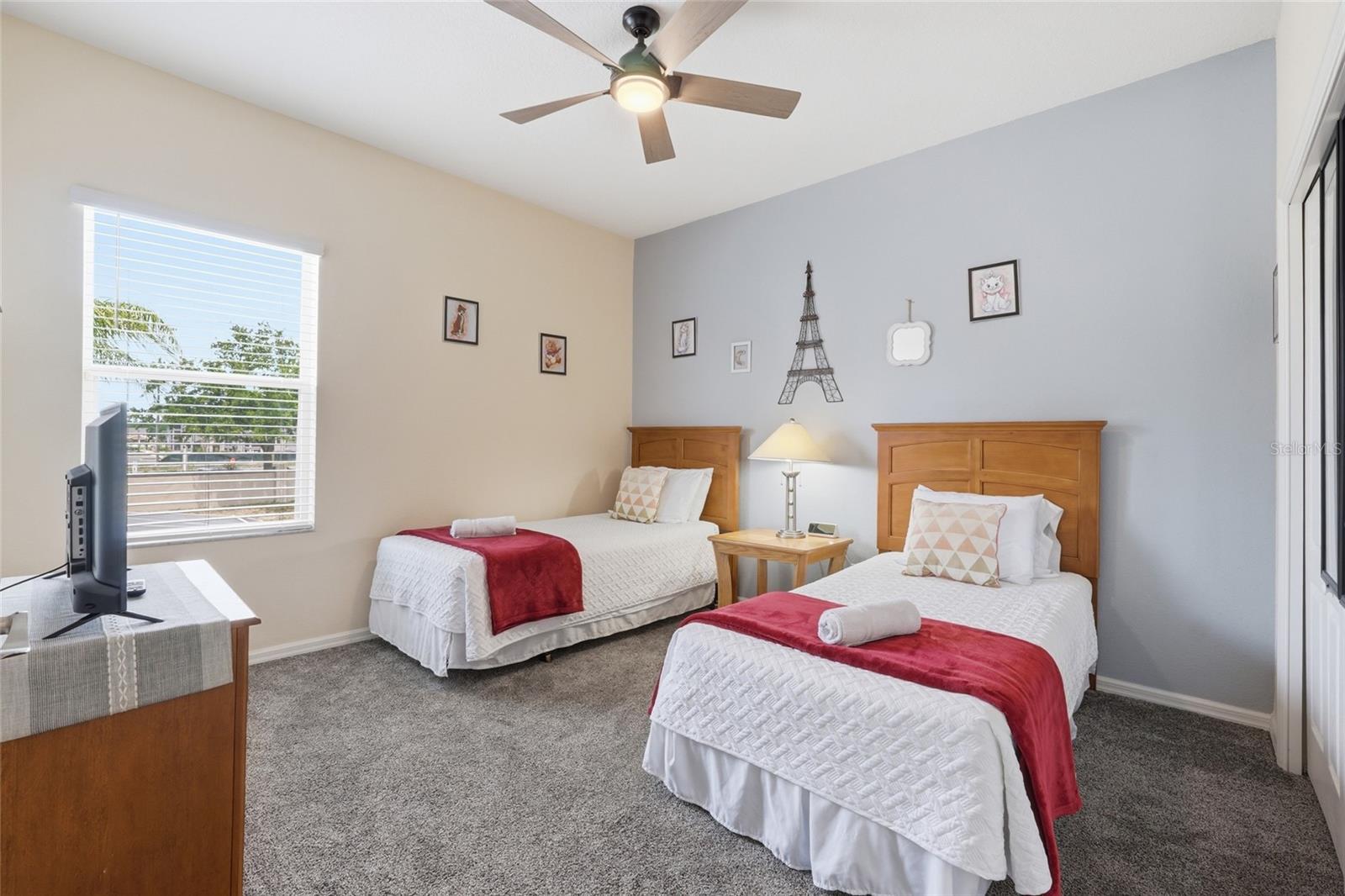 Image 25 of 41 For 934 Brunello Drive