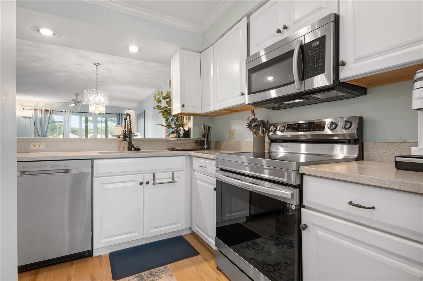 Image 14 of 38 For 1015 Wexford Boulevard 1015