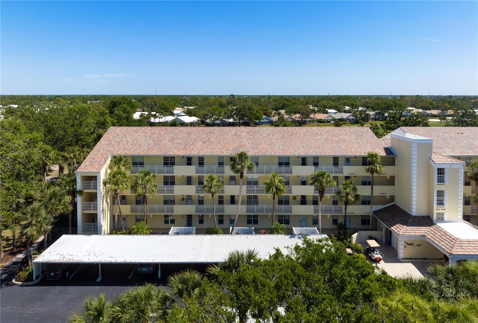 Image 2 of 38 For 1015 Wexford Boulevard 1015