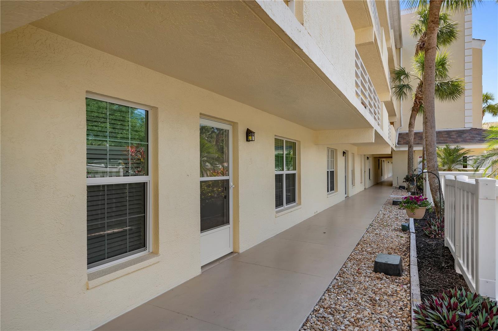 Image 3 of 38 For 1015 Wexford Boulevard 1015