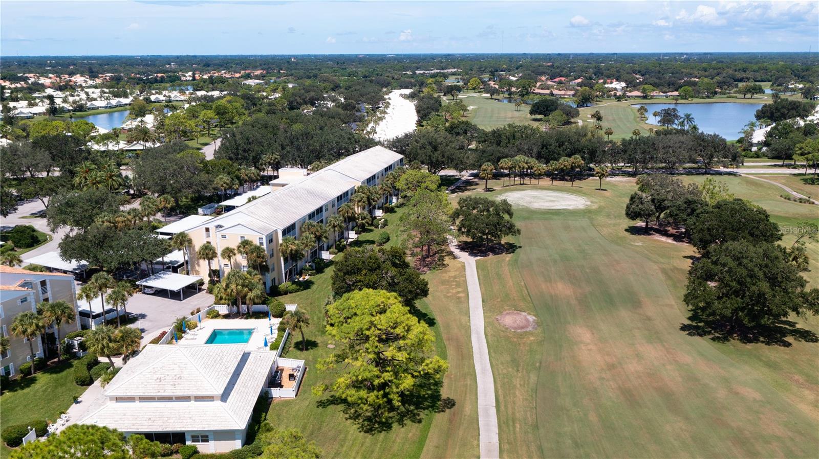 Image 33 of 38 For 1015 Wexford Boulevard 1015