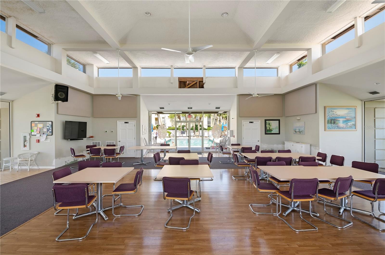 Image 37 of 38 For 1015 Wexford Boulevard 1015