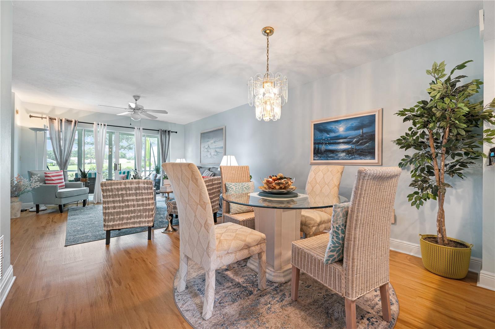Image 4 of 38 For 1015 Wexford Boulevard 1015