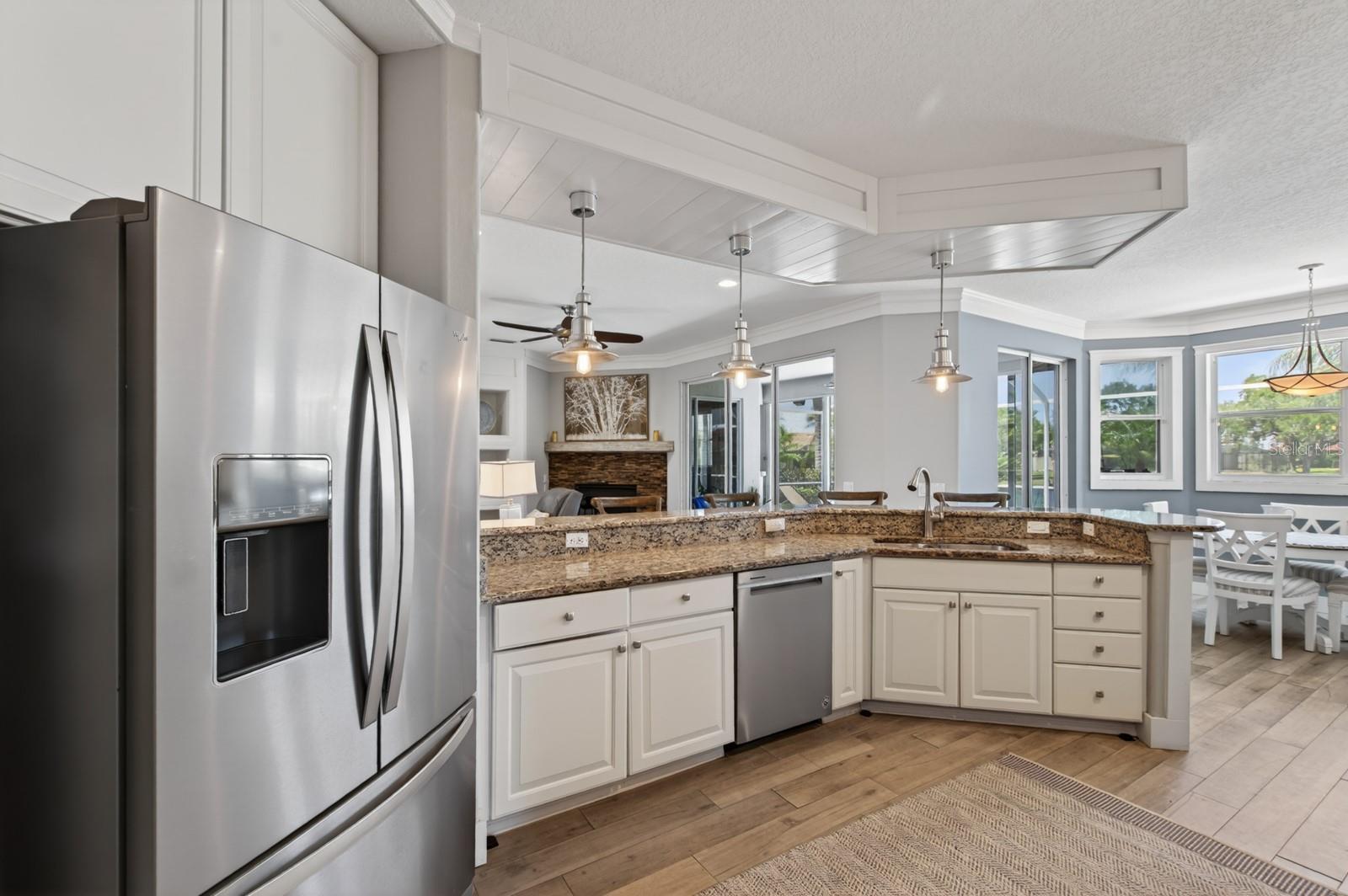 Image 18 of 79 For 6119 9th Avenue Circle Ne