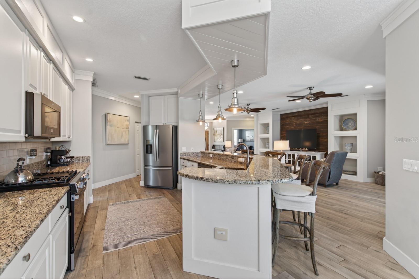 Image 20 of 79 For 6119 9th Avenue Circle Ne