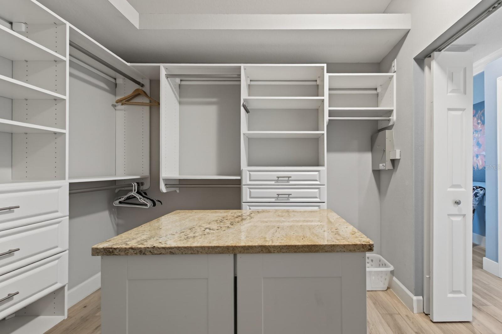 Image 30 of 79 For 6119 9th Avenue Circle Ne