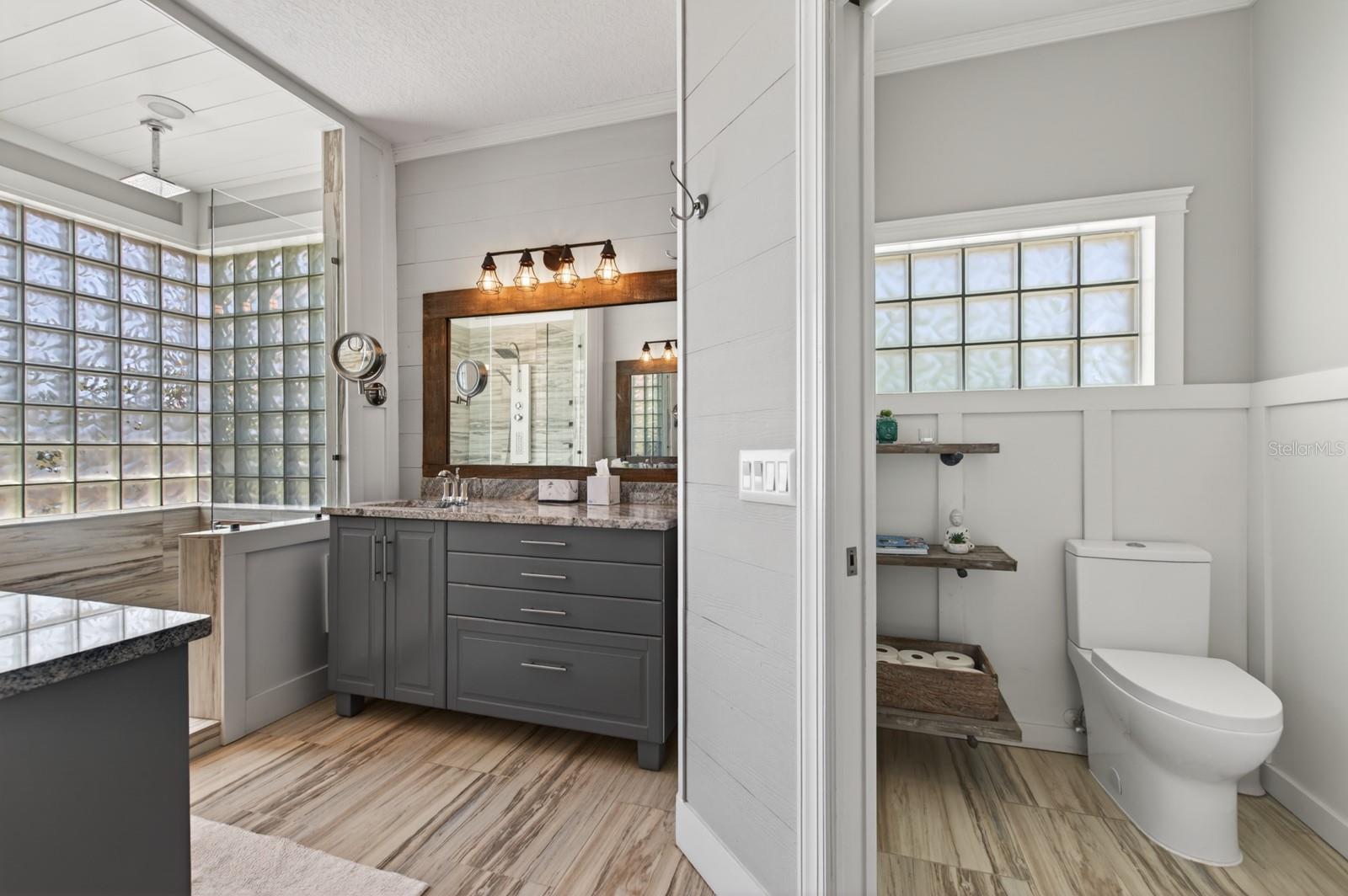 Image 32 of 79 For 6119 9th Avenue Circle Ne
