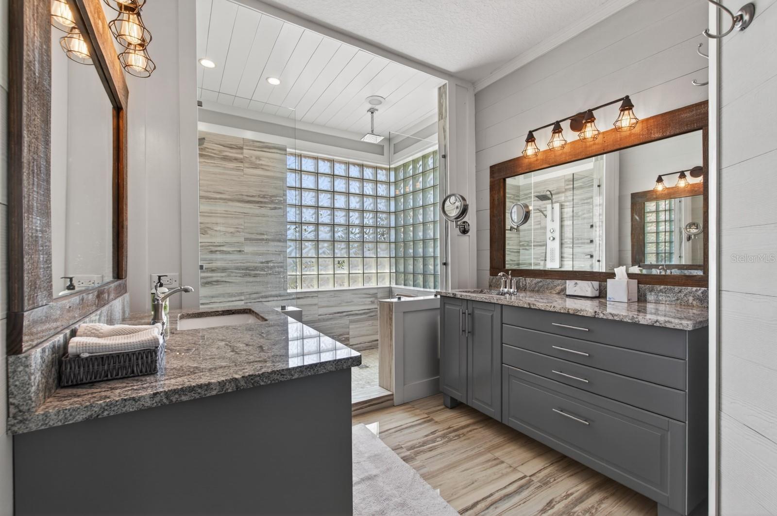 Image 33 of 79 For 6119 9th Avenue Circle Ne