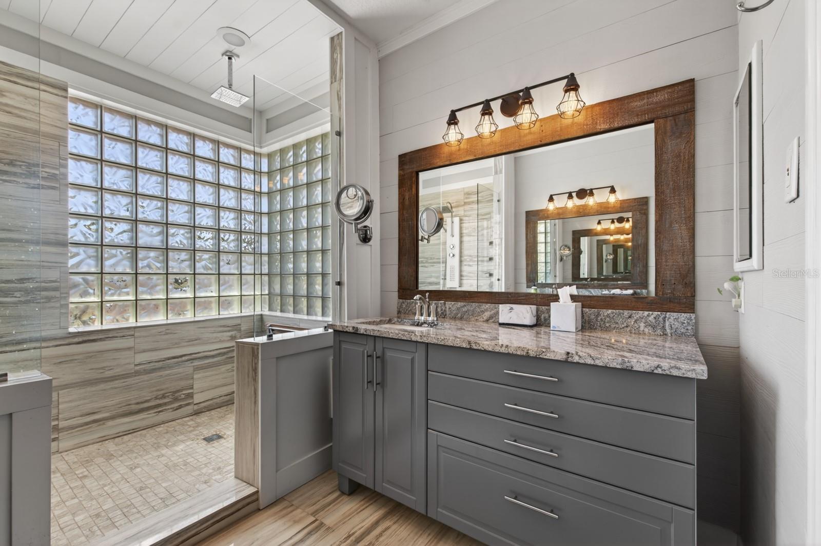 Image 34 of 79 For 6119 9th Avenue Circle Ne
