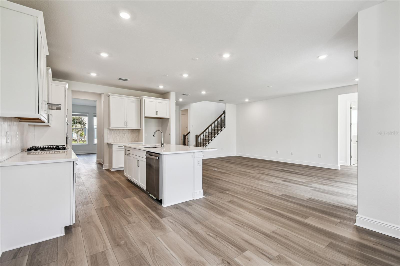Image 10 of 39 For 7579 Seahawk Avenue