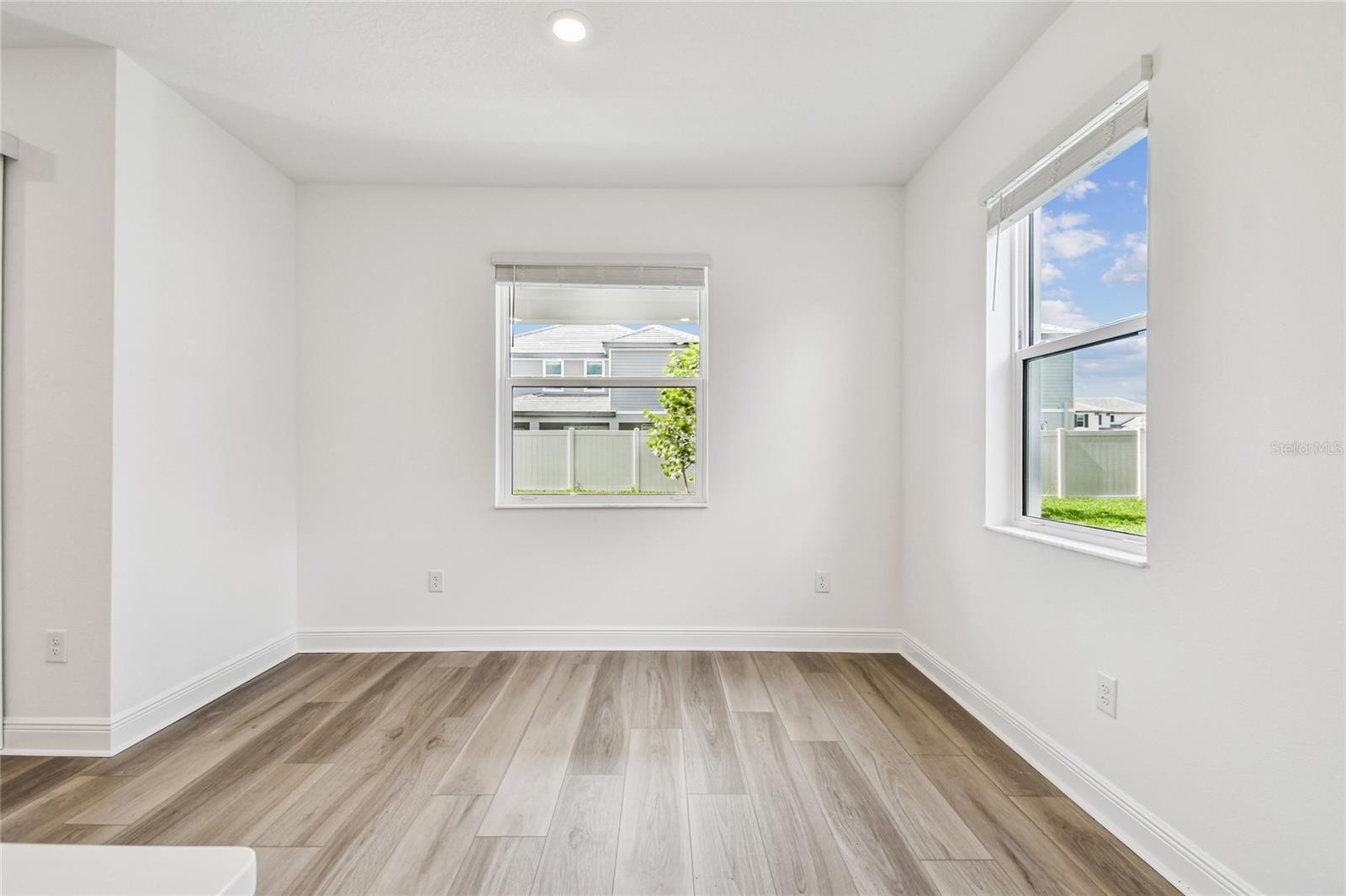 Image 12 of 39 For 7579 Seahawk Avenue