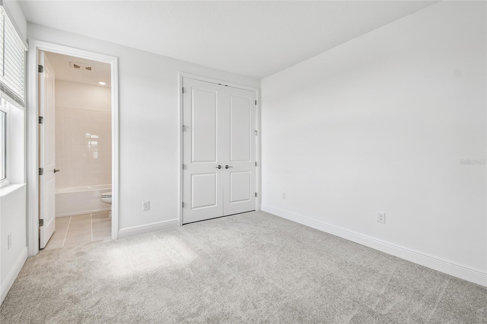 Image 31 of 39 For 7579 Seahawk Avenue