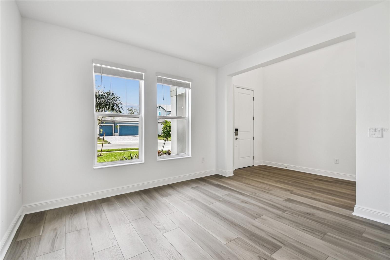 Image 4 of 39 For 7579 Seahawk Avenue