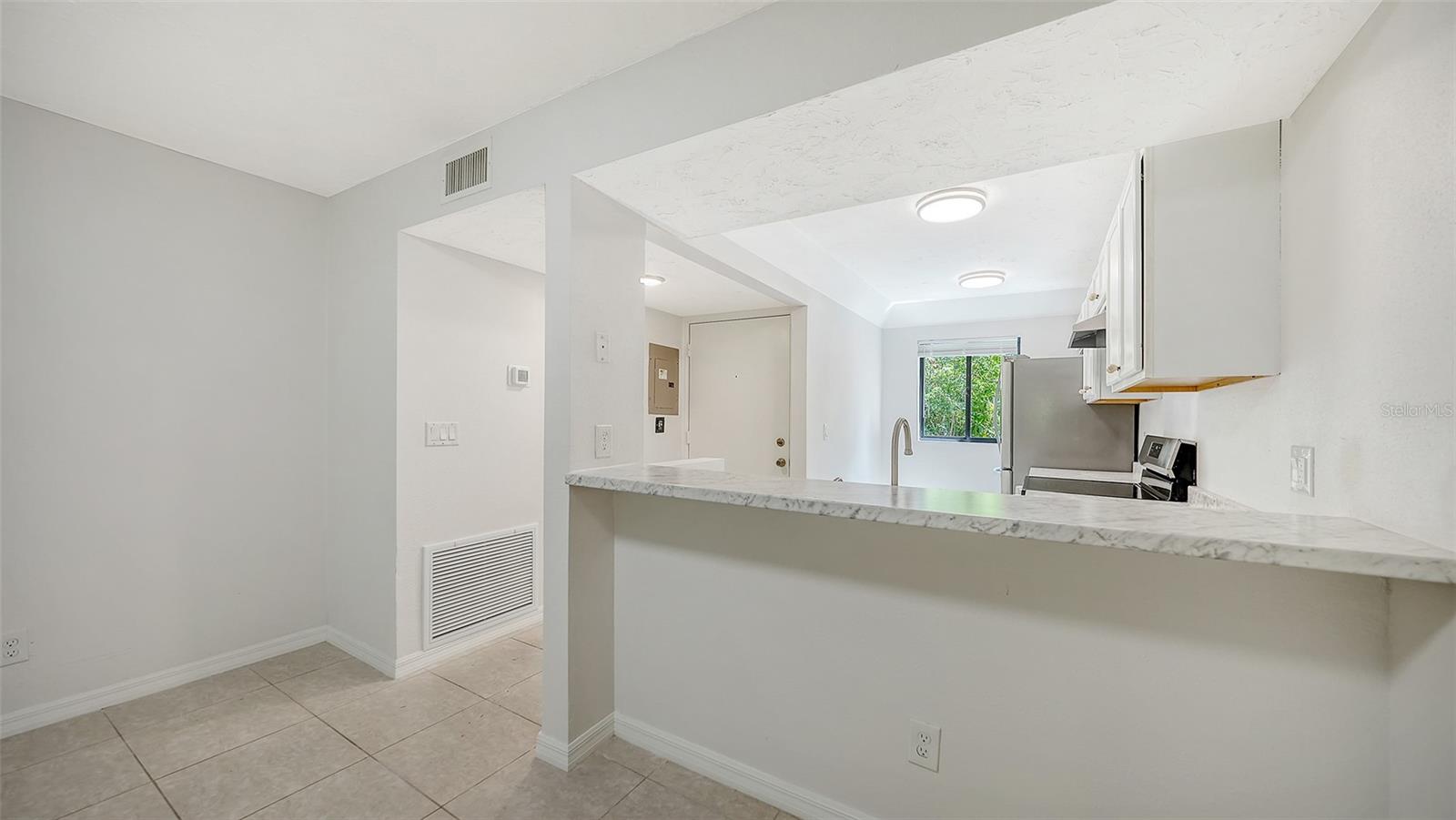 Image 7 of 57 For 1720 Glenhouse Drive 326