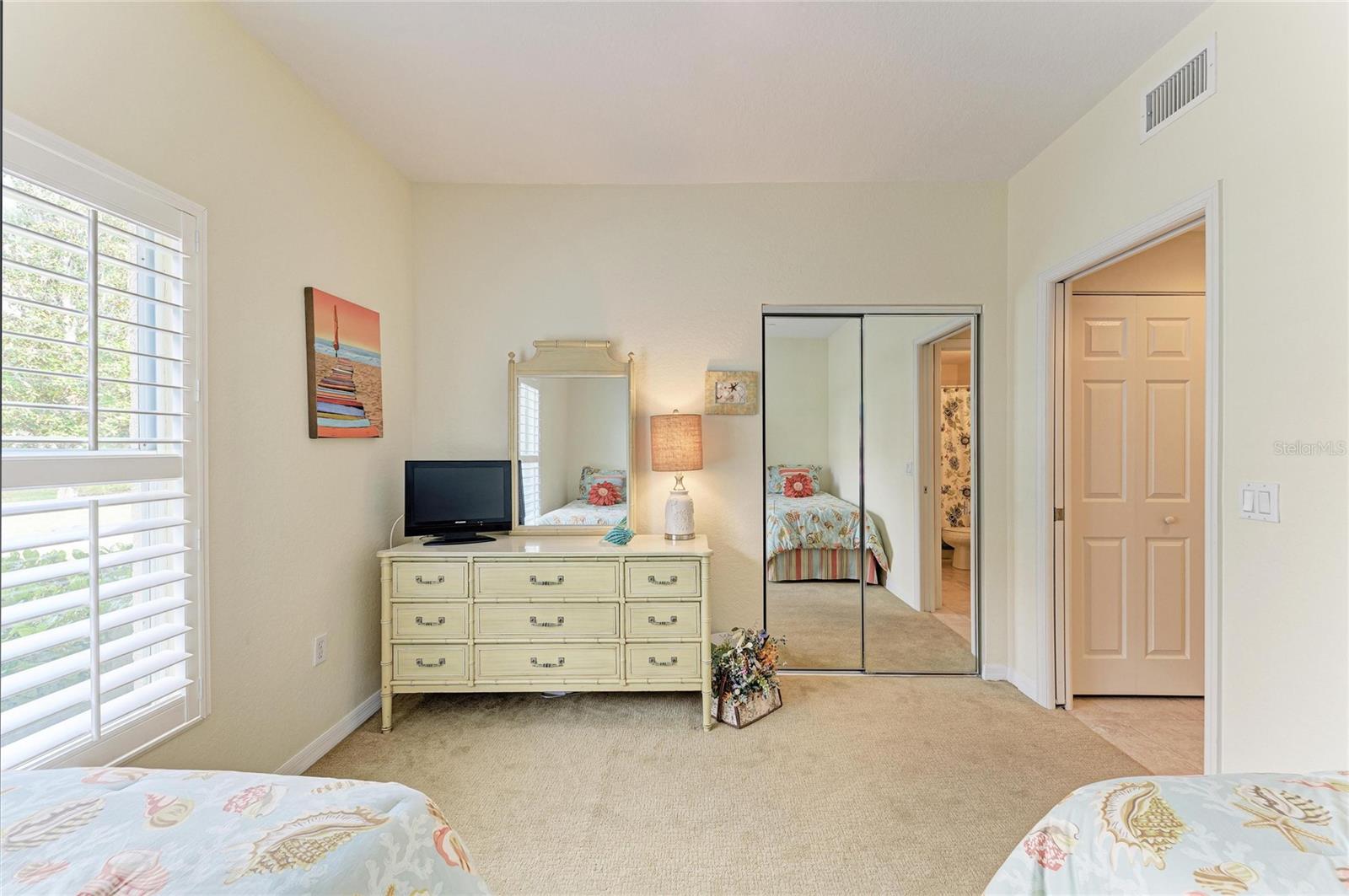 Image 31 of 51 For 6805 Fairview Terrace 23-101