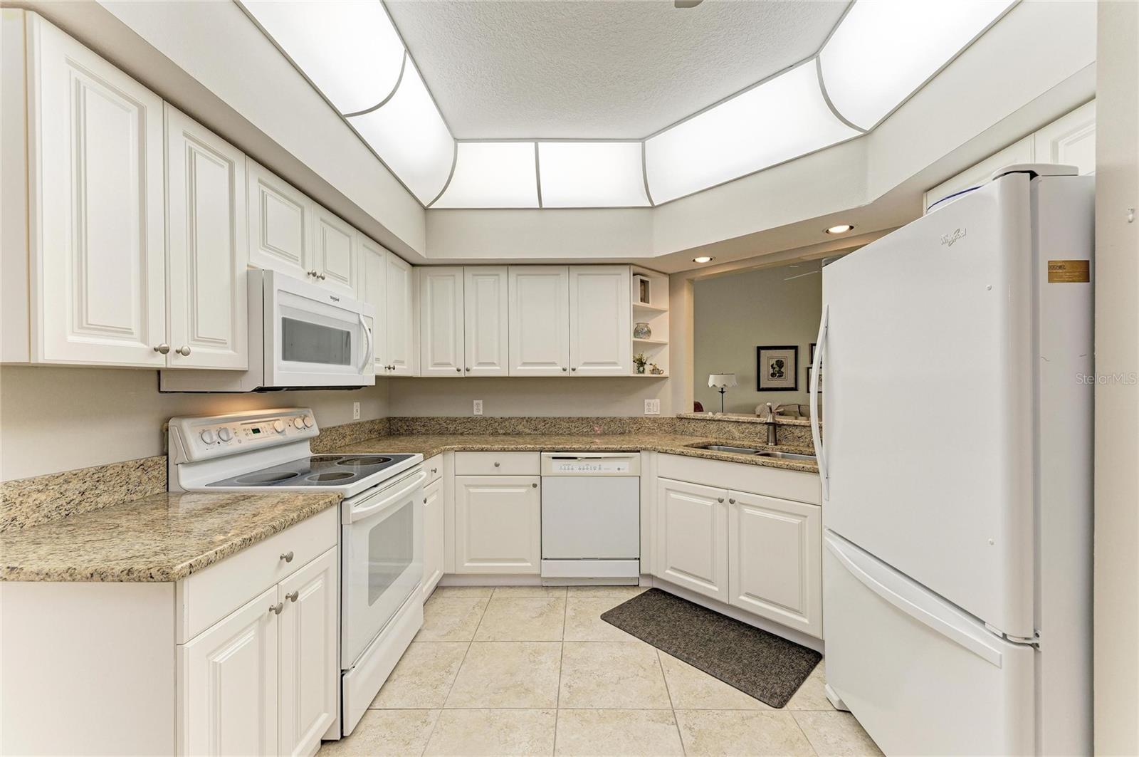 Image 4 of 51 For 6805 Fairview Terrace 23-101